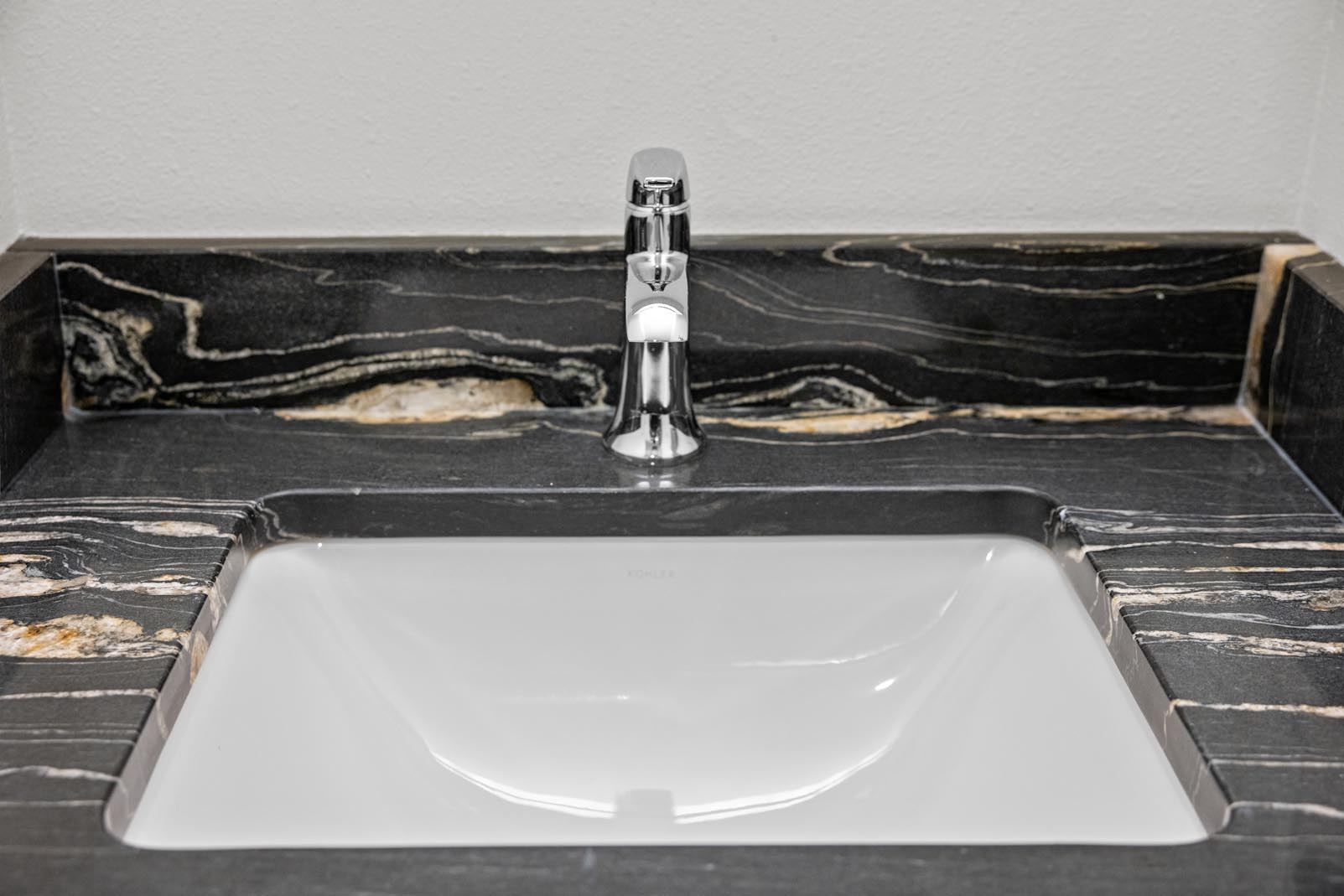 Downstairs-Bath-06-MG_3539