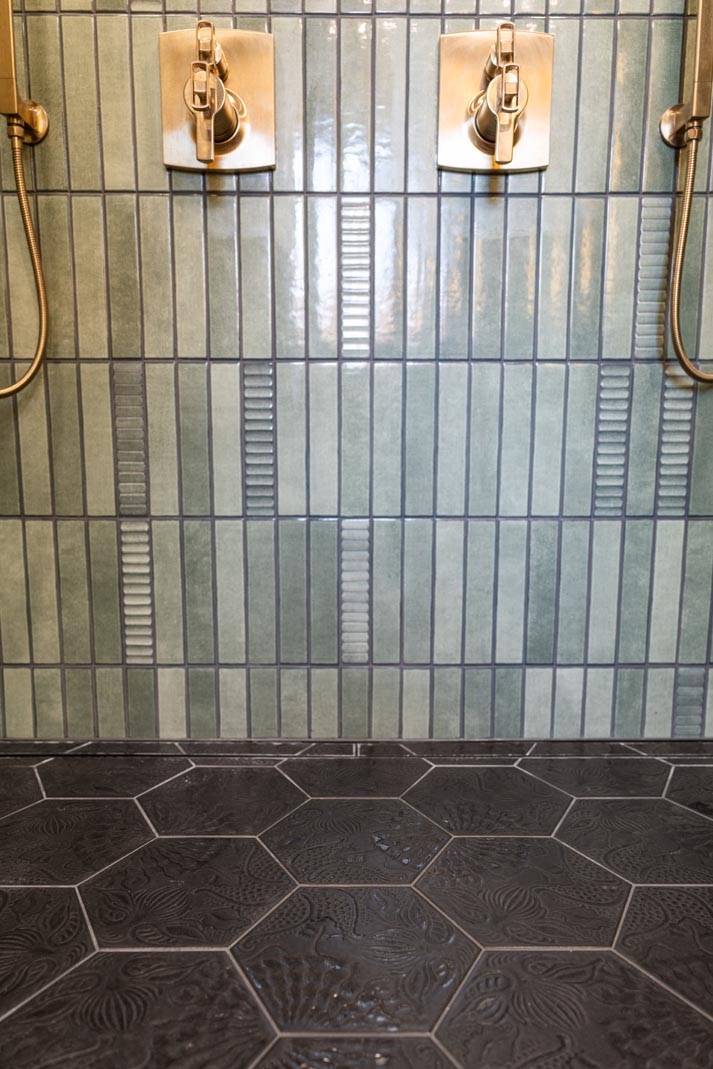 Primary-Bath-25-IMG_2303