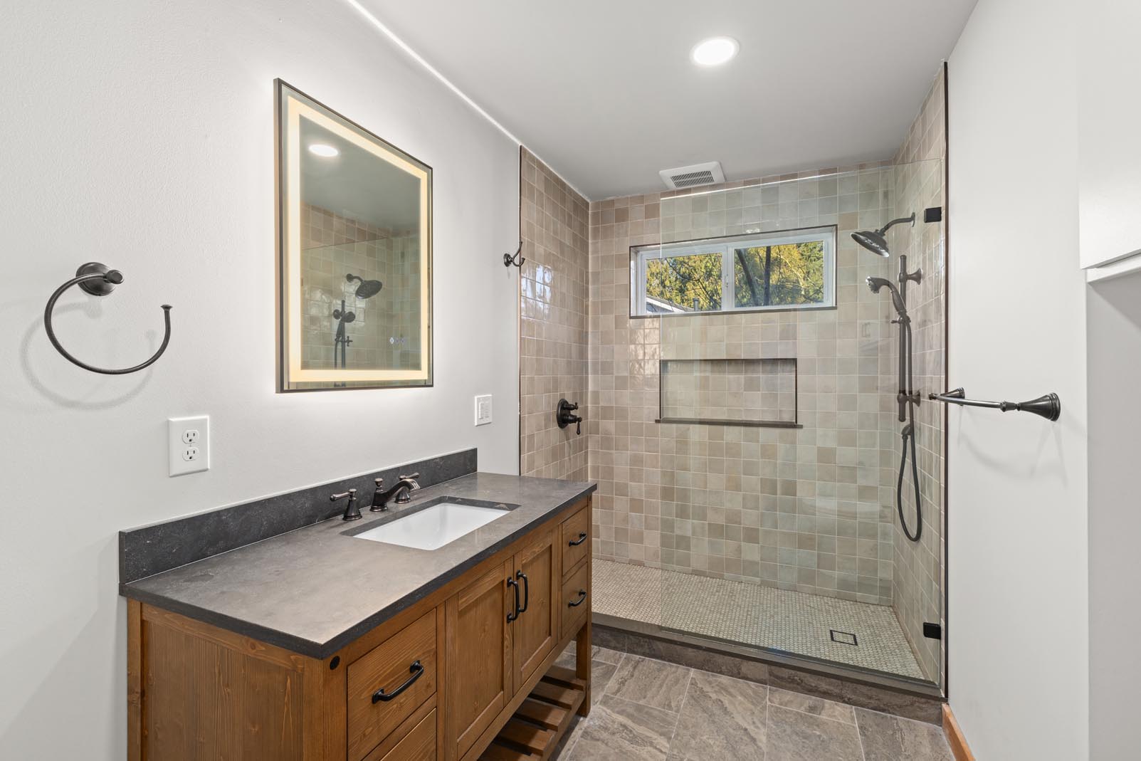 Rustic Renewal Bathroom thumb